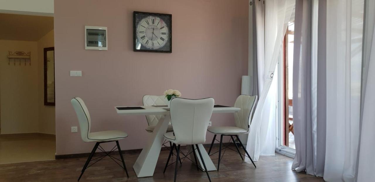 Ferienwohnung House With Swimming Pool Blue Diamond Povljana Exterior foto