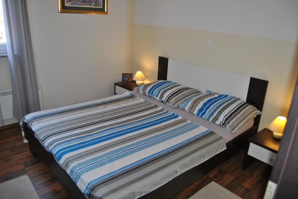Ferienwohnung House With Swimming Pool Blue Diamond Povljana Exterior foto